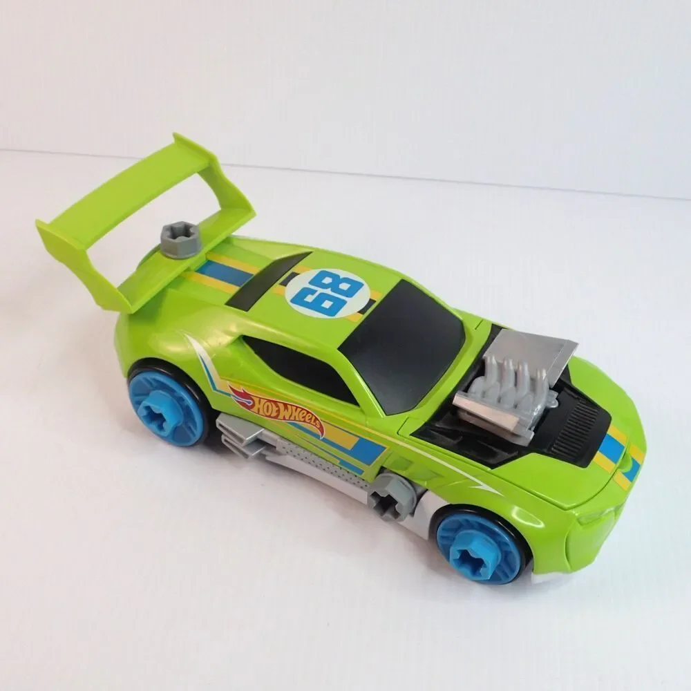 Mattel Hot Wheels 2018 Ready To Race Green Car Builder Set NO TOOLS